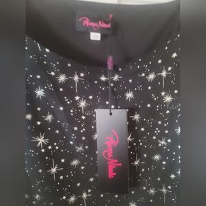 Perfect for an evening wedding. This dress Is new. Size 16W.